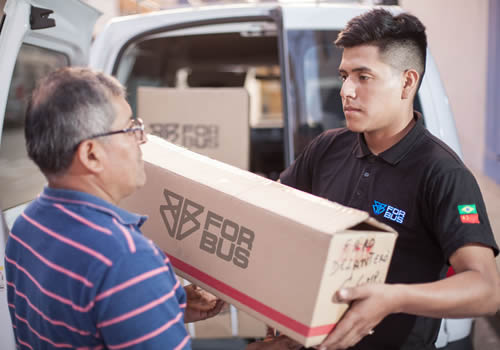 entrega de productos a su local